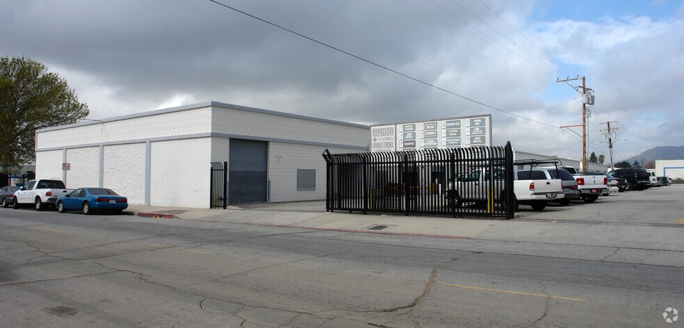 More Photos Of 701-719 Arroyo Ave, San Fernando Warehouse For Lease