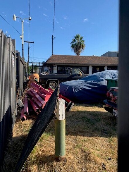 More Photos Of 925 W. Main Street St, El Cajon General Retail For Sale