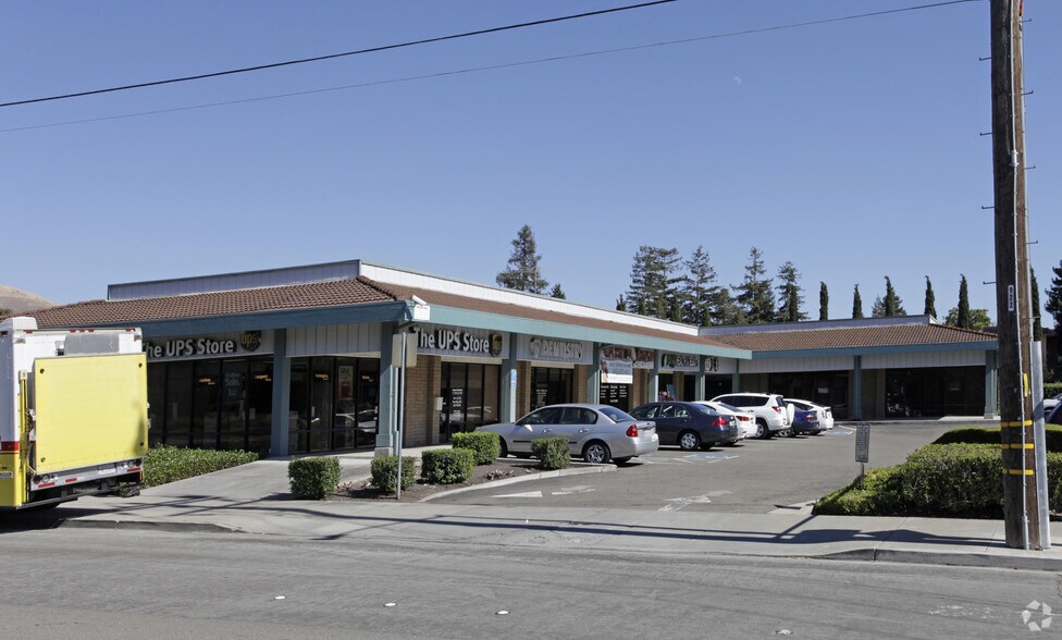 More Photos Of 47000 Warm Springs Blvd, Fremont Storefront Retail Office For Lease