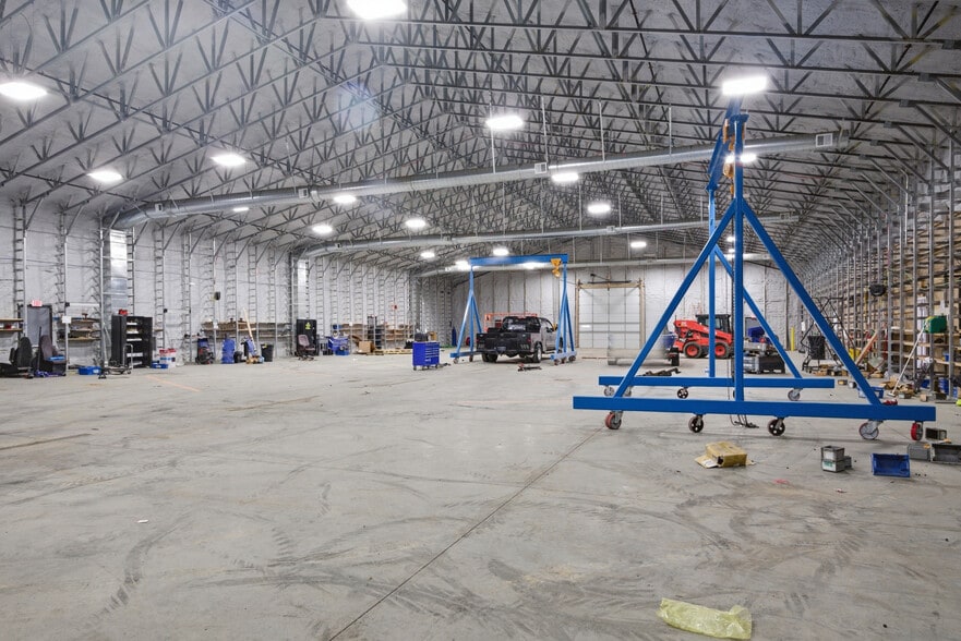 More Photos Of 5192 Dominion Dr, Dublin Warehouse For Sale