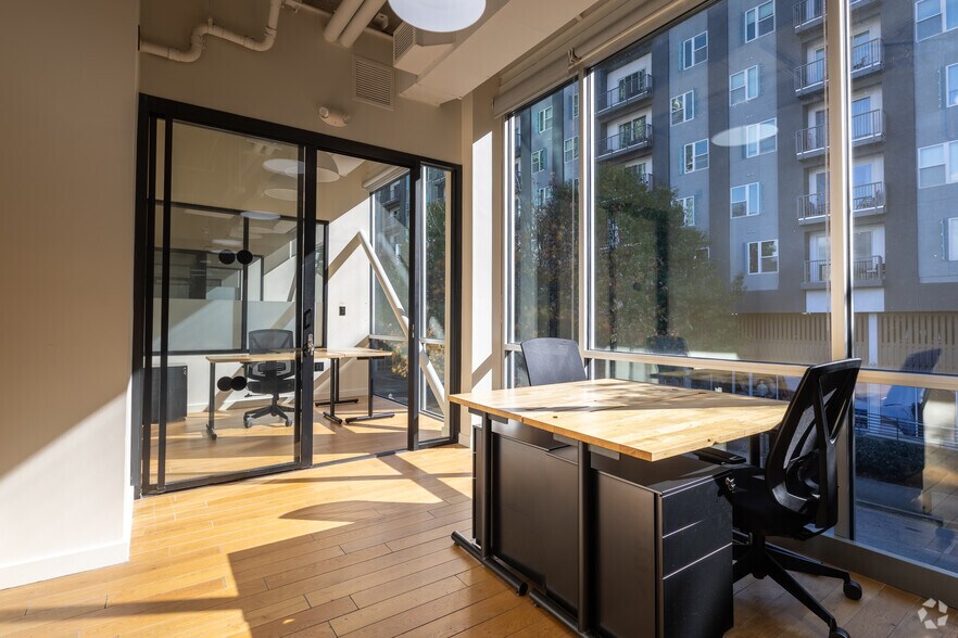 More Photos Of 3365 Piedmont Rd NE, Atlanta Coworking Space