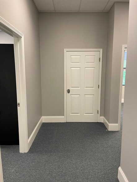 More Photos Of 335 Roselane St NW, Marietta Medical For Lease