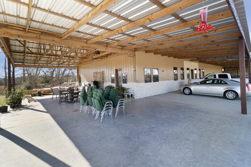 More Photos Of 3070 State Highway 19, Huntsville Specialty For Sale