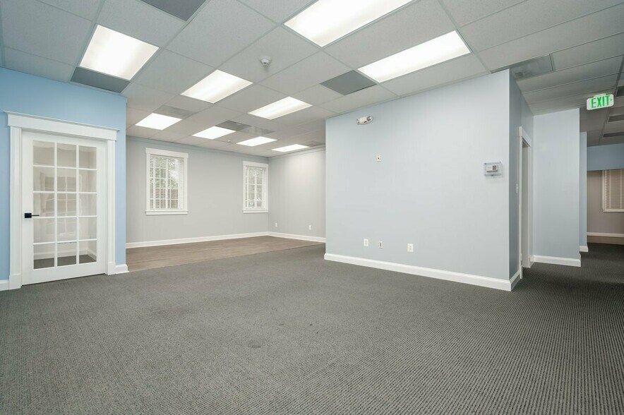 More Photos Of 3179 Braverton St, Edgewater Medical For Lease