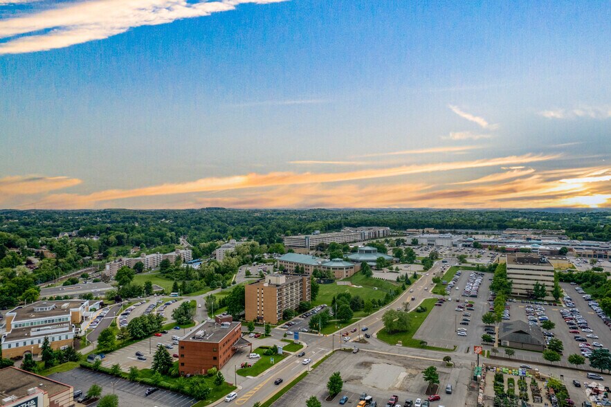 More Photos Of 1500 Oxford Dr, Bethel Park Office For Lease