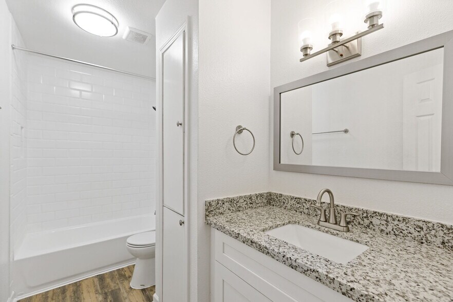 More Photos Of 9707 Timberside Dr, Houston Apartments For Sale