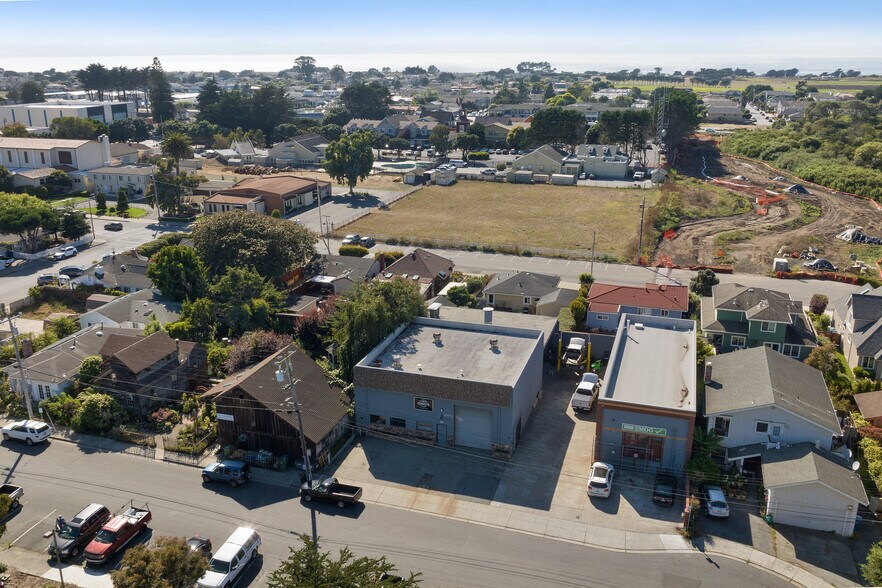 More Photos Of 334 Purissima St, Half Moon Bay Freestanding For Sale