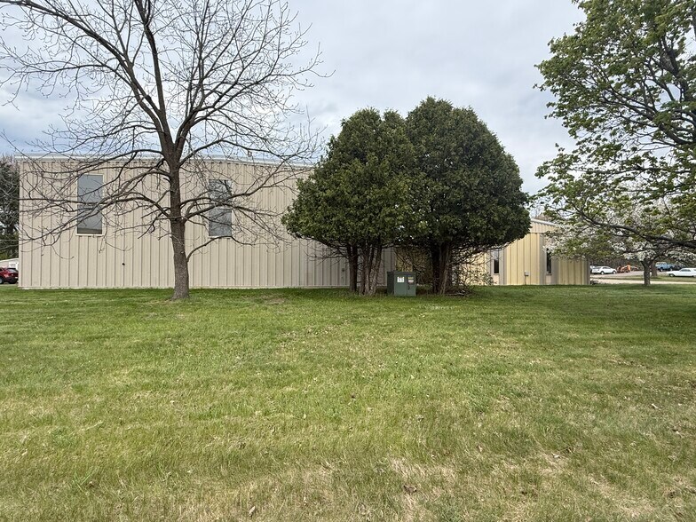 More Photos Of 600 25th Ave N, Wisconsin Rapids Manufacturing For Sale