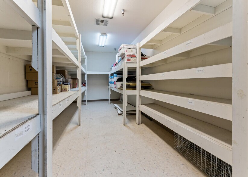 More Photos Of 2009 W Feemster Ave, Visalia Medical For Sale