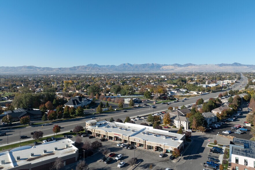 More Photos Of 1098 W South Jordan Pky, South Jordan Storefront For Sale