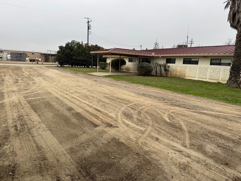 More Photos Of 3792 Feather River Blvd, Olivehurst Office For Lease