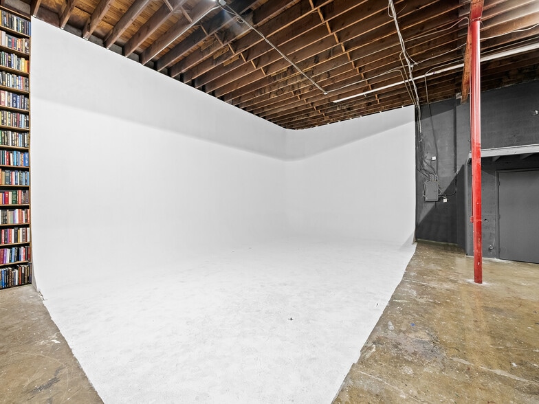 More Photos Of 837 NW 8th Ave, Fort Lauderdale Warehouse For Sale