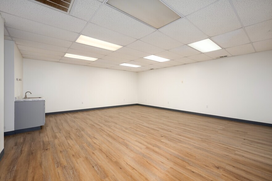 More Photos Of 1833 Alton Rd, Birmingham Unknown For Lease