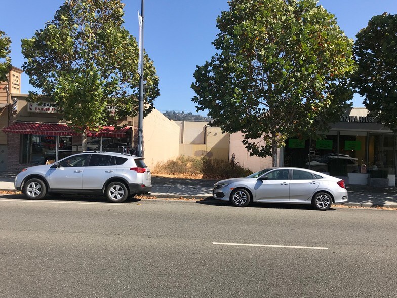 More Photos Of 10046 San Pablo Ave, El Cerrito Land For Sale