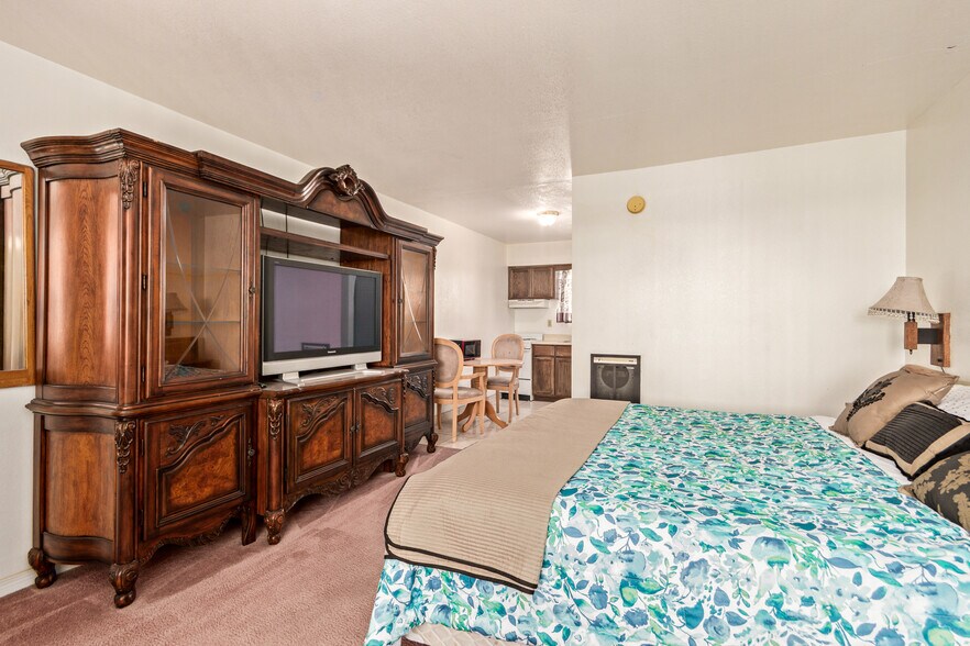 More Photos Of 8008 E Main St, Mesa Hotel For Sale