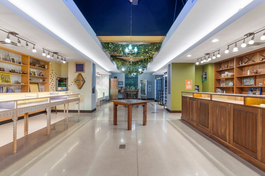 More Photos Of 621 S Kenosha Ave, Tulsa Auto Repair For Sale