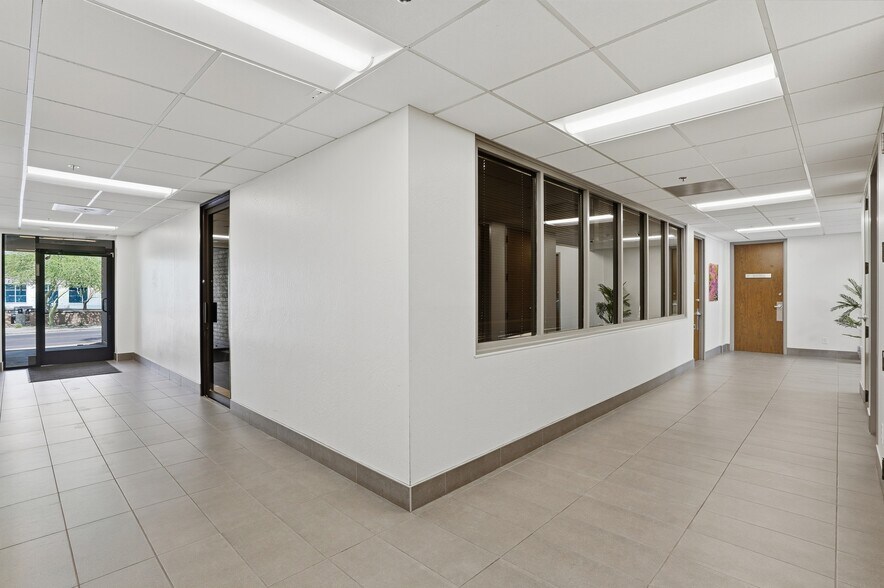 More Photos Of 9225 N 3rd St, Phoenix Medical For Lease