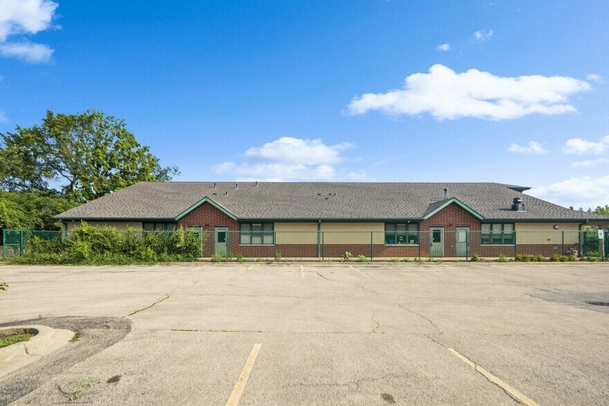 More Photos Of 4622 Lacey Ave, Lisle Daycare Center For Sale