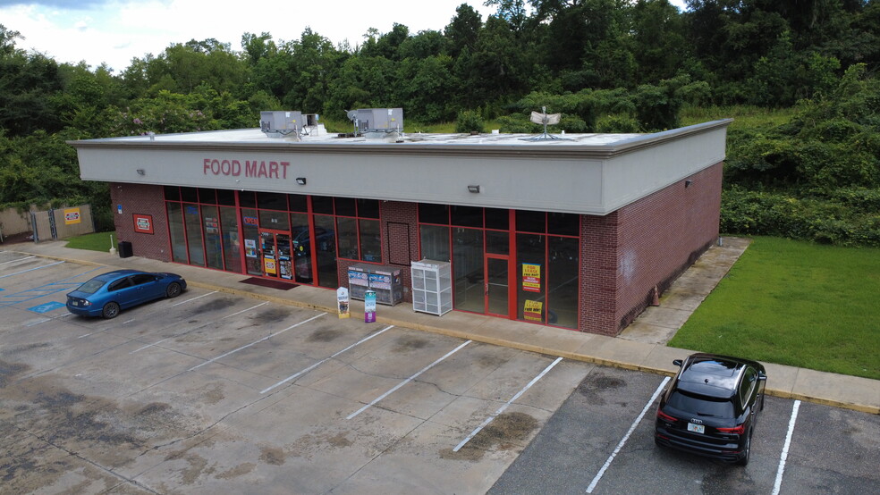 Primary Photo Of 2999 Jefferson St, Marianna Service Station For Lease