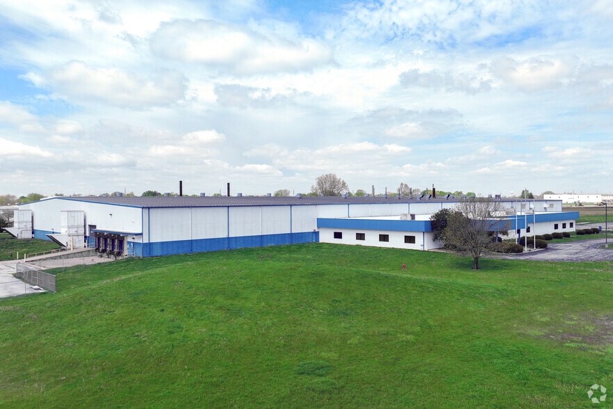 Primary Photo Of 1450 Commerce Pky, Franklin Manufacturing For Lease