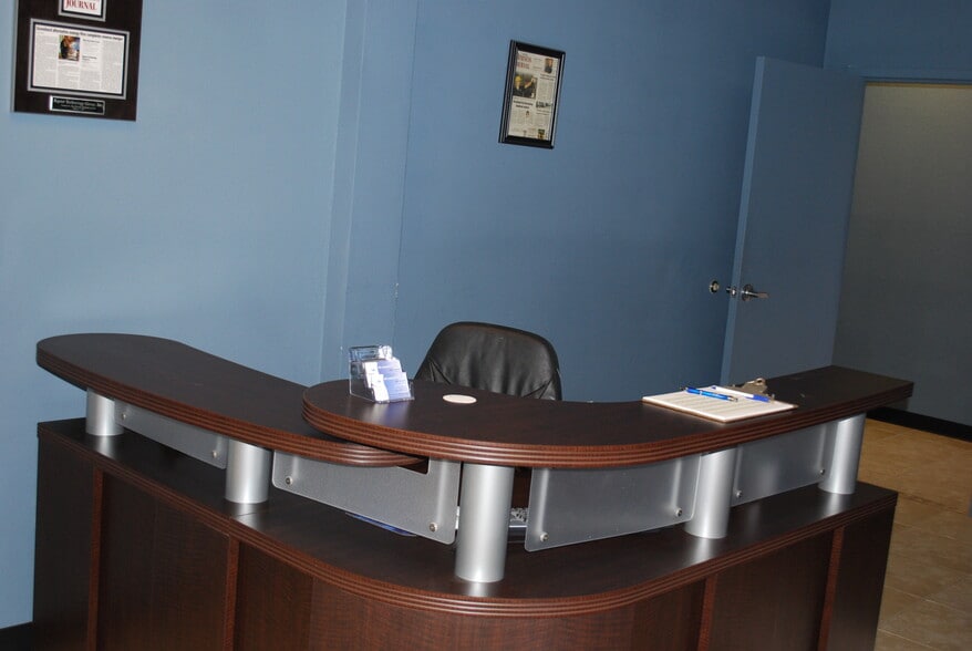 More Photos Of 7064 Sampey Rd, Groveland Light Manufacturing For Lease