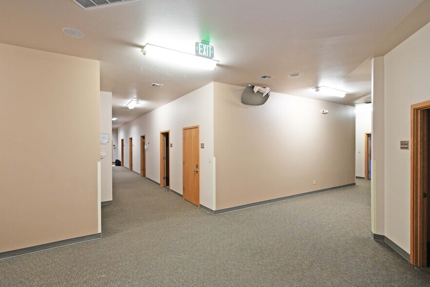 More Photos Of 3909 Creekside Loop, Yakima Medical For Lease
