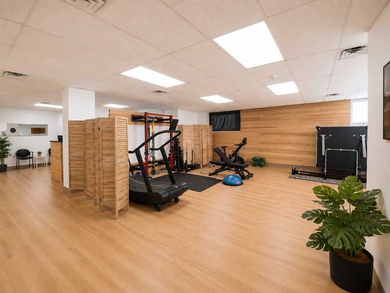 More Photos Of 974 Queen St, Sault Ste. Marie Drugstore For Lease