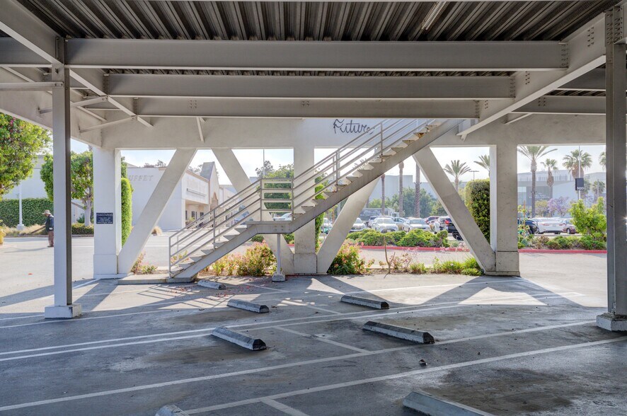 More Photos Of 3440 W Carson St, Torrance Loft Creative Space For Sale