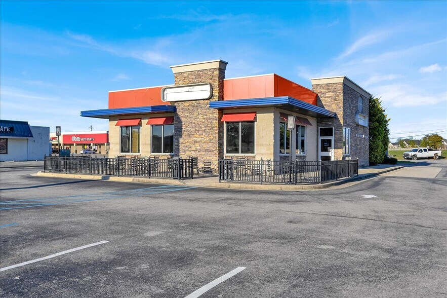 Primary Photo Of 812 Main St NE, Hanceville Fast Food For Sale