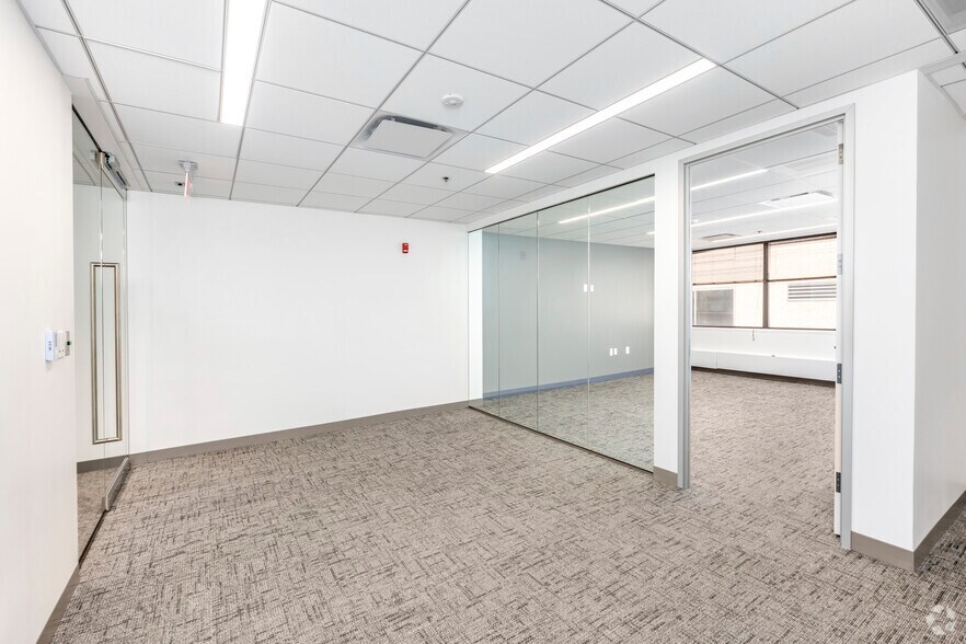More Photos Of 1101 14th St NW, Washington Office For Lease
