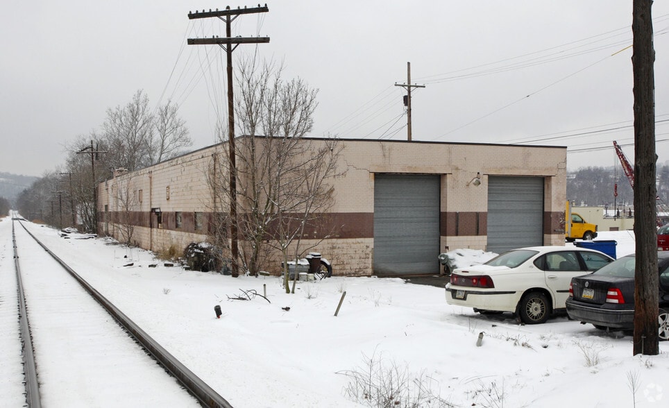 More Photos Of 550 Mayer St, Bridgeville Warehouse For Sale