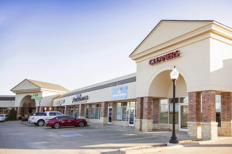 More Photos Of 17200 N May Ave, Oklahoma City Freestanding For Lease