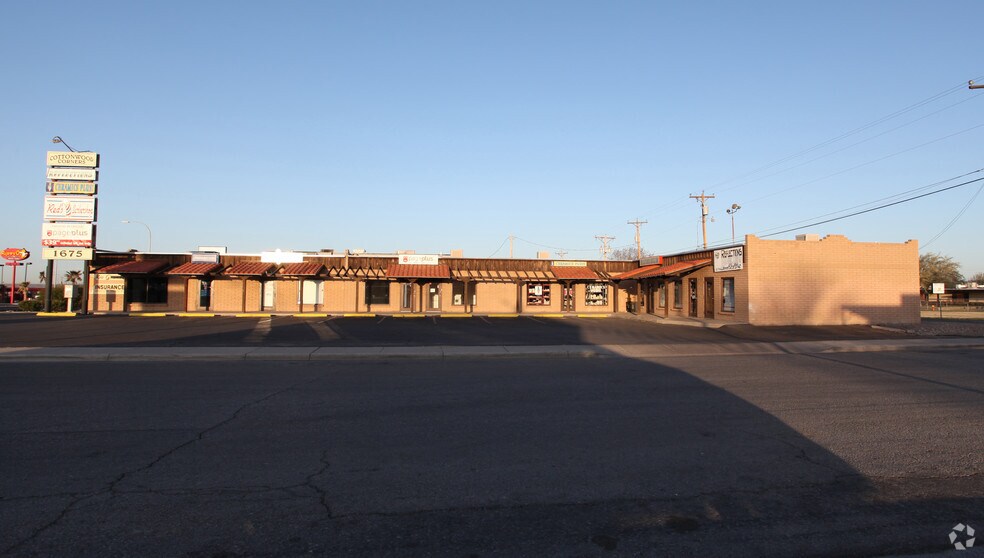 Primary Photo Of 1675 E Lohman Ave, Las Cruces Storefront For Lease