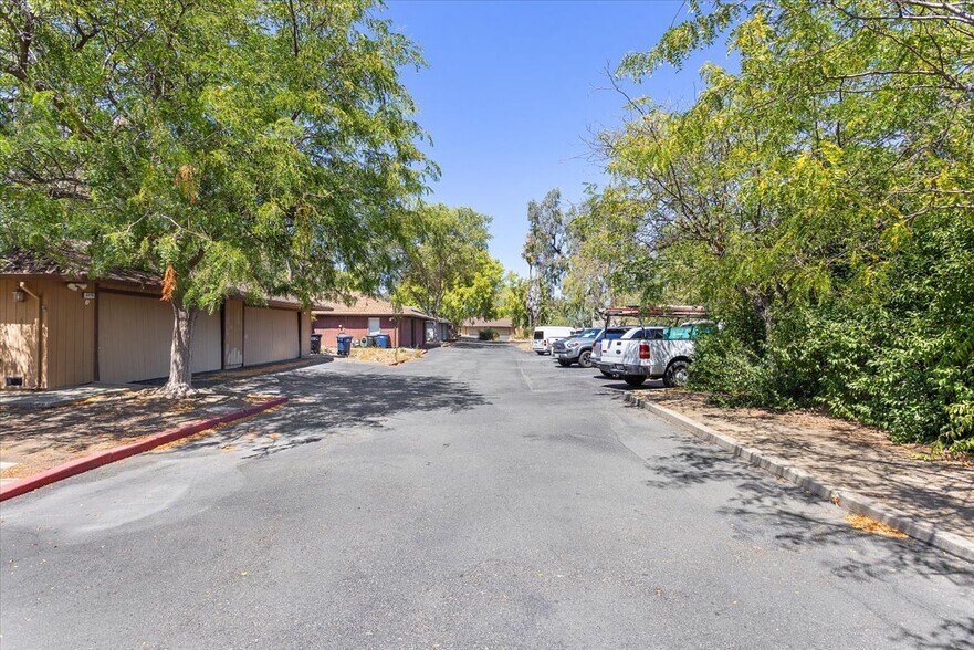 More Photos Of 2275 Whitman Rd, Concord Apartments For Sale