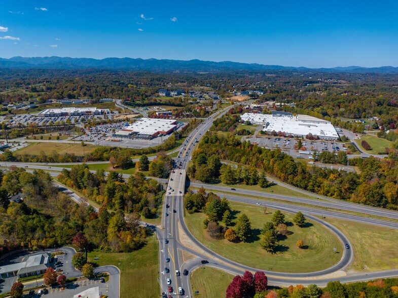 More Photos Of 108 Monticello Rd, Weaverville Manufacturing For Lease