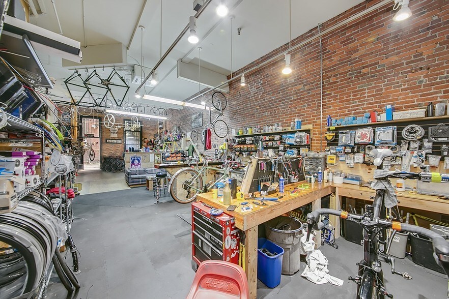 More Photos Of 314 1st Ave S, Seattle Storefront Retail Office For Lease