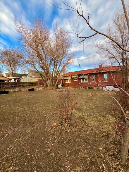 More Photos Of 1700 W 40th Ave, Denver Storefront For Sale