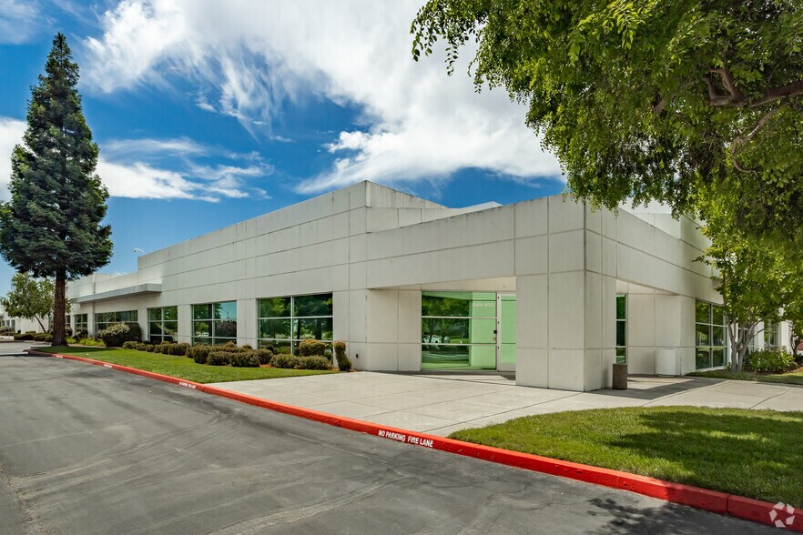 Primary Photo Of 3130 Kilgore Rd, Rancho Cordova Office For Lease