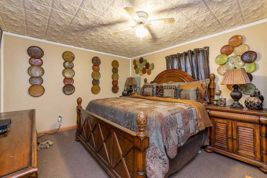 More Photos Of 15458 Snow Memorial Hwy, Brooksville Assisted Living For Sale