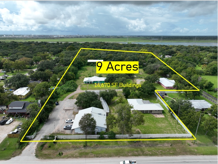 Primary Photo Of 3315 Fm 523 Rd, Oyster Creek Shelter For Sale