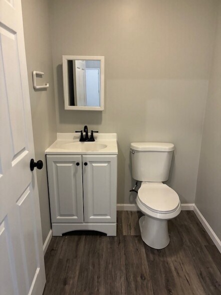 More Photos Of 1828 Indianapolis Blvd, Whiting Apartments For Lease