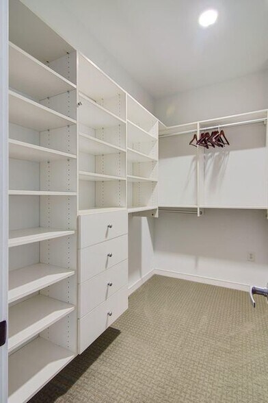 More Photos Of 487 King St, Charleston Loft Creative Space For Sale