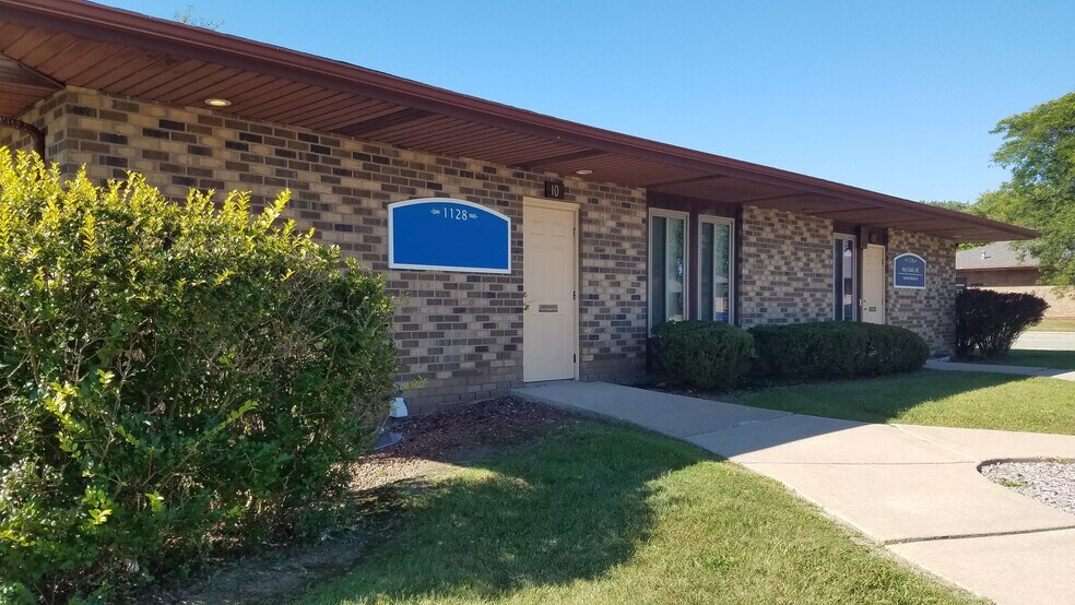 More Photos Of 1128 Villa Linde Ct, Flint Medical For Sale