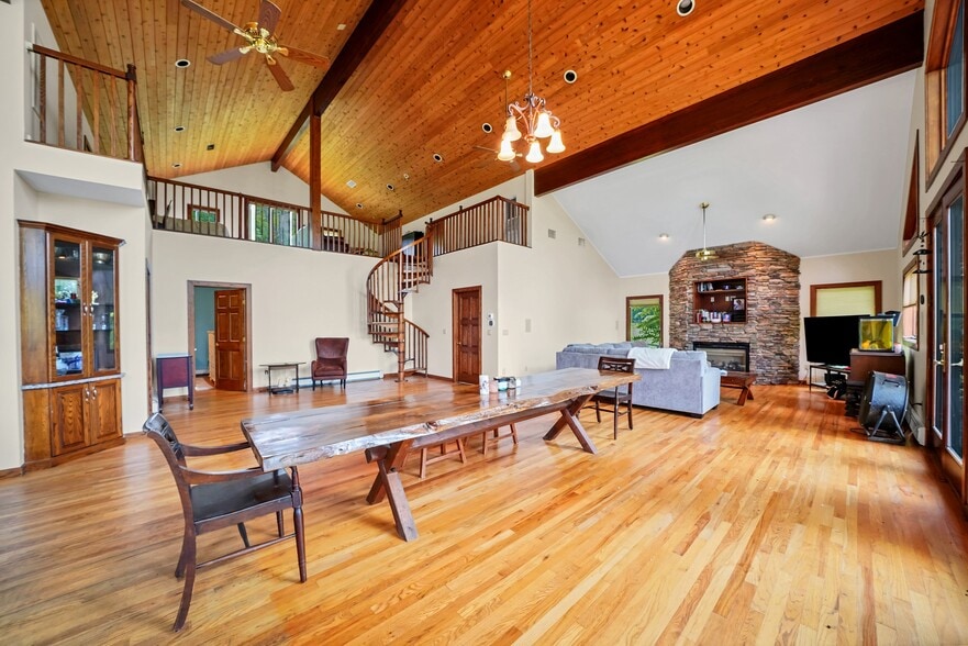 More Photos Of 80 US Highway 206, Chester Horse Stables For Sale