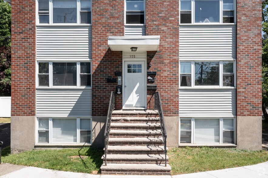 More Photos Of 275 Grand, Leonia Apartments For Sale