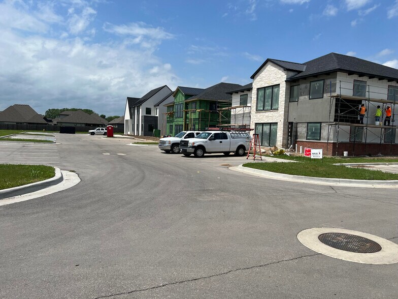 More Photos Of 7619 E 126th St S, Bixby Office For Sale