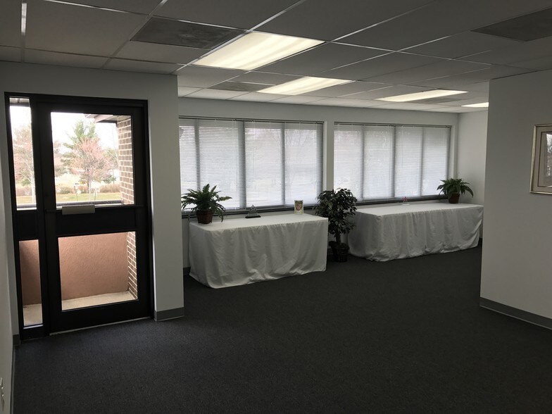 More Photos Of 18201-18209 Flower Hill Way, Gaithersburg Medical For Lease