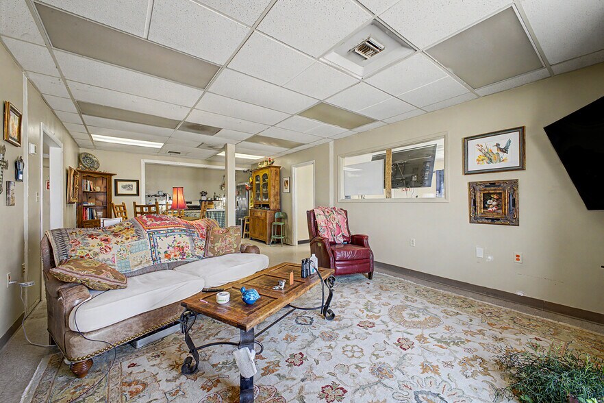More Photos Of 407 E Main St, San Manuel Warehouse For Sale