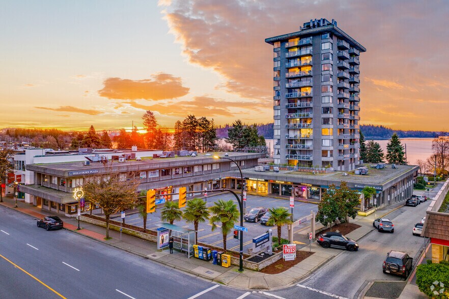 Primary Photo Of 1775 Bellevue Av, West Vancouver Apartments For Lease