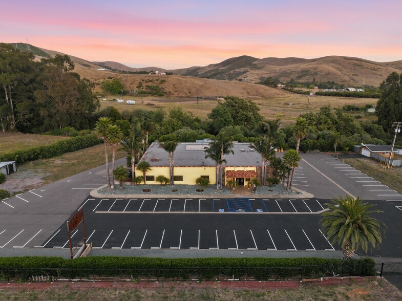 More Photos Of 1338 Atascadero Rd, Morro Bay Lodge Meeting Hall For Lease